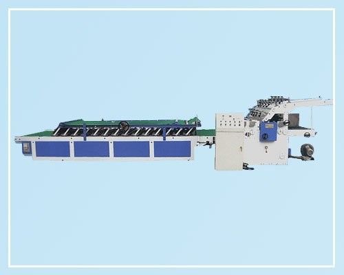 生産ラインへの簡単な統合のための半自動フルートラミネーターマシン