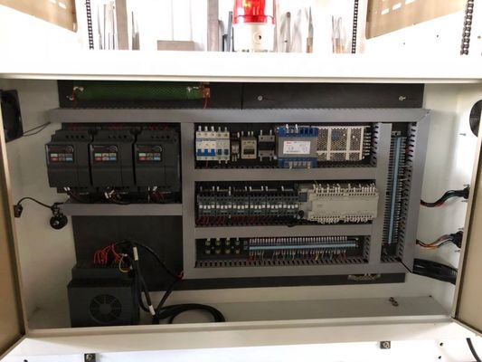 BZJ-1600 波紋紙の製造のための全自動ラミネート機
