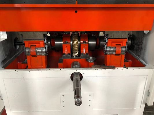 半自動 フラットベッド 波紋紙 完全廃棄物 剥離 供給 と デイ 切断 機械